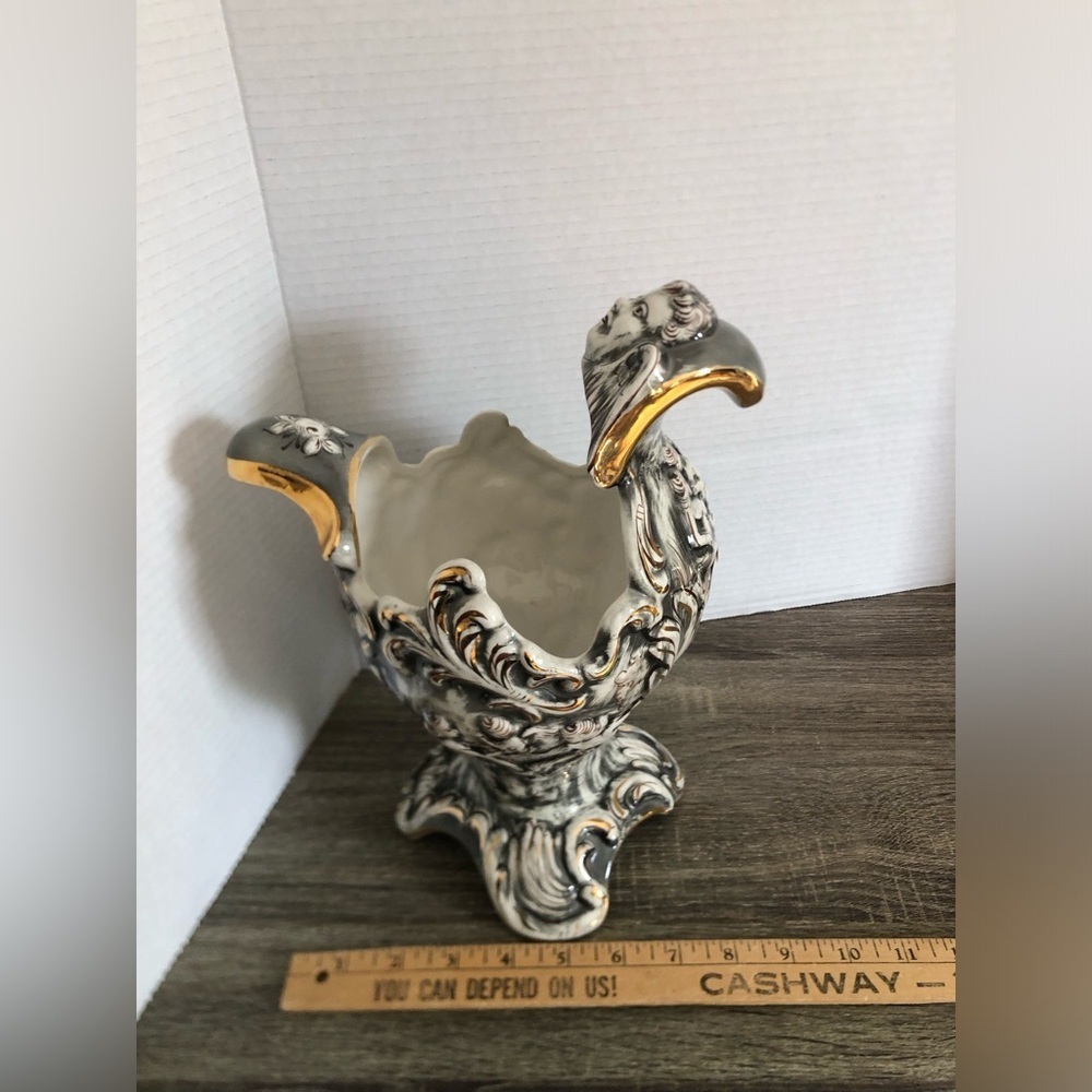 Vtg ELPA Alcobaca Cherub Vase - Picture 13 of 14